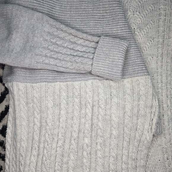 Fate Light Gray and Cream Knit Cardigan - Picture 4 of 9